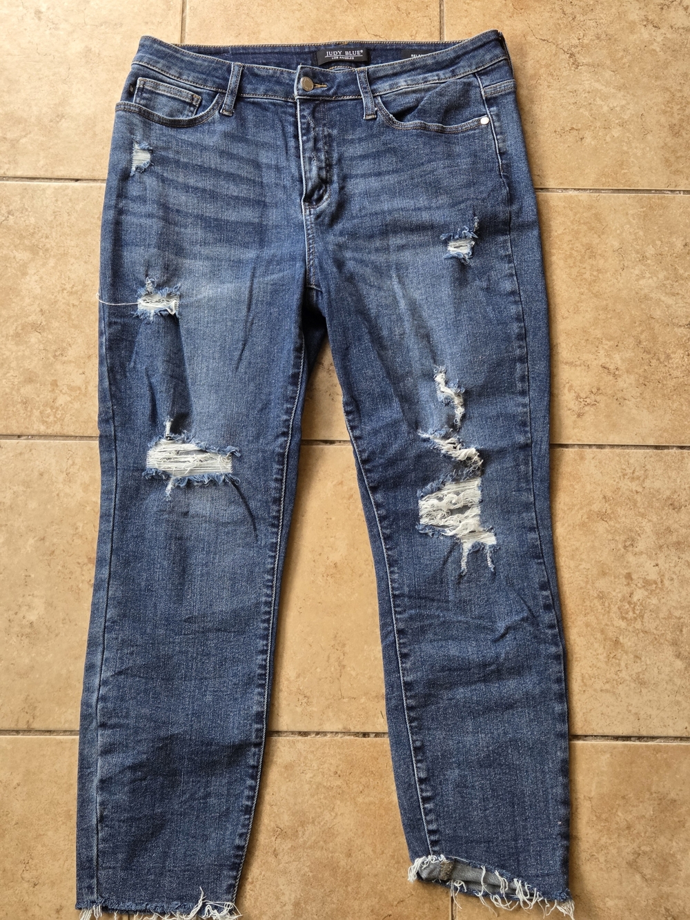 Judy Blue Distressed Relaxed Fit Jeans Size 13/31 Raw Hem Style JB88135
